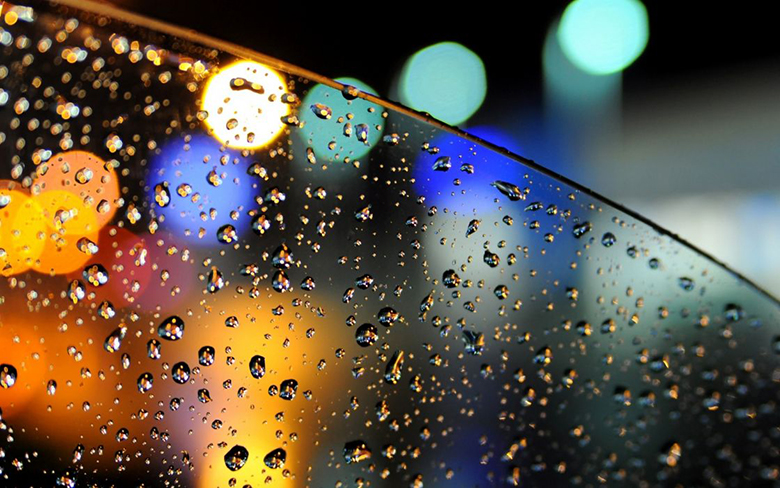7 Cách xử lý kính ô tô bị mờ vào mùa mưa