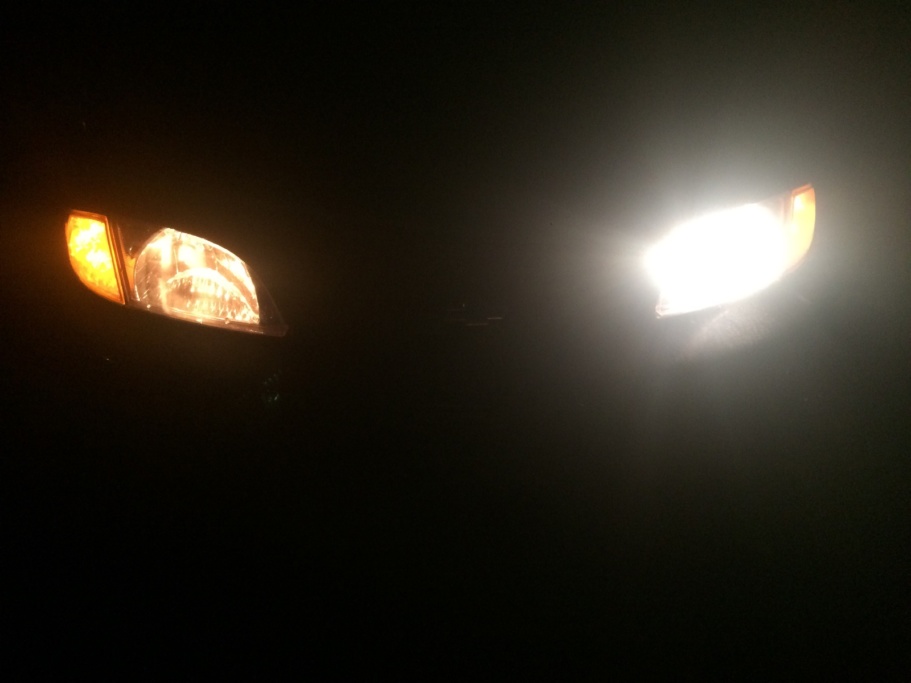 Cách thay bóng đèn xe ô tô