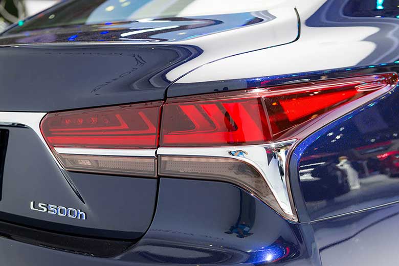 Đánh giá xe Lexus LS 500 2020 hiện đại và sang trọng nhất hiện nay