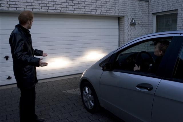 Hướng dẫn cách chỉnh đèn pha ô tô cho các tài xế