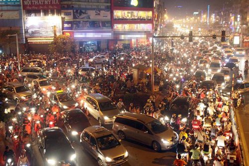 Những kiến thức về lỗi bật đèn pha hầu hết tài xế Việt chưa biết