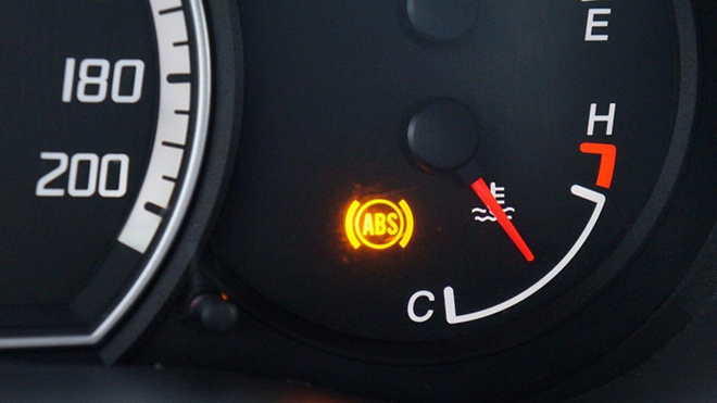 6 cách kiểm tra hệ thống phanh trên xe ô tô hoạt động an toàn